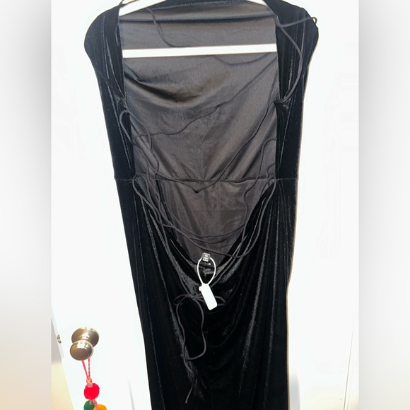 … - Picture 2 of 3